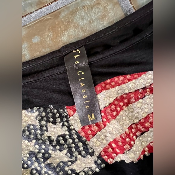 The Classic brand The Lips American Crystal Crop Top size M - (New) - Picture 3 of 5